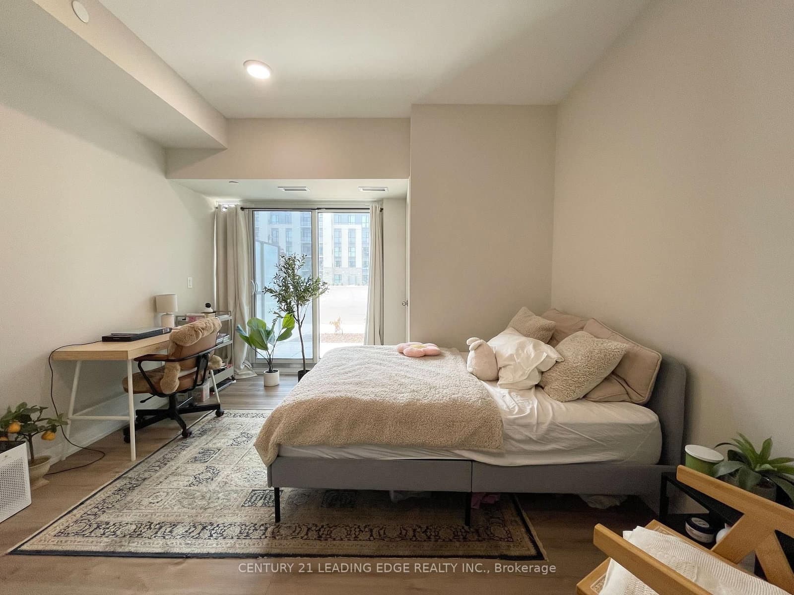 ##115 - 50 Herrick Avenue