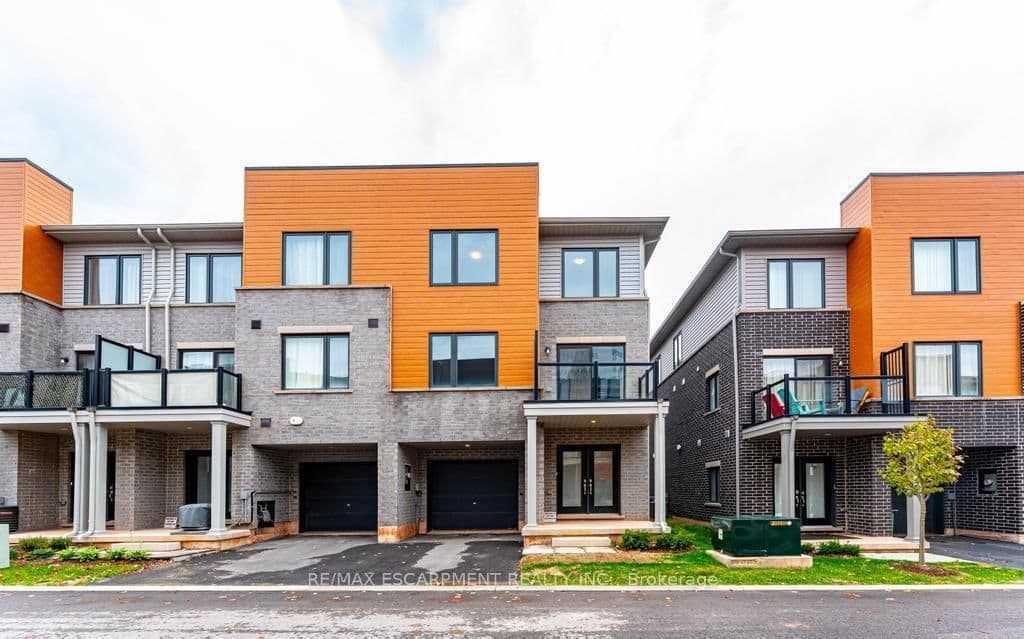 68 Dryden Lane