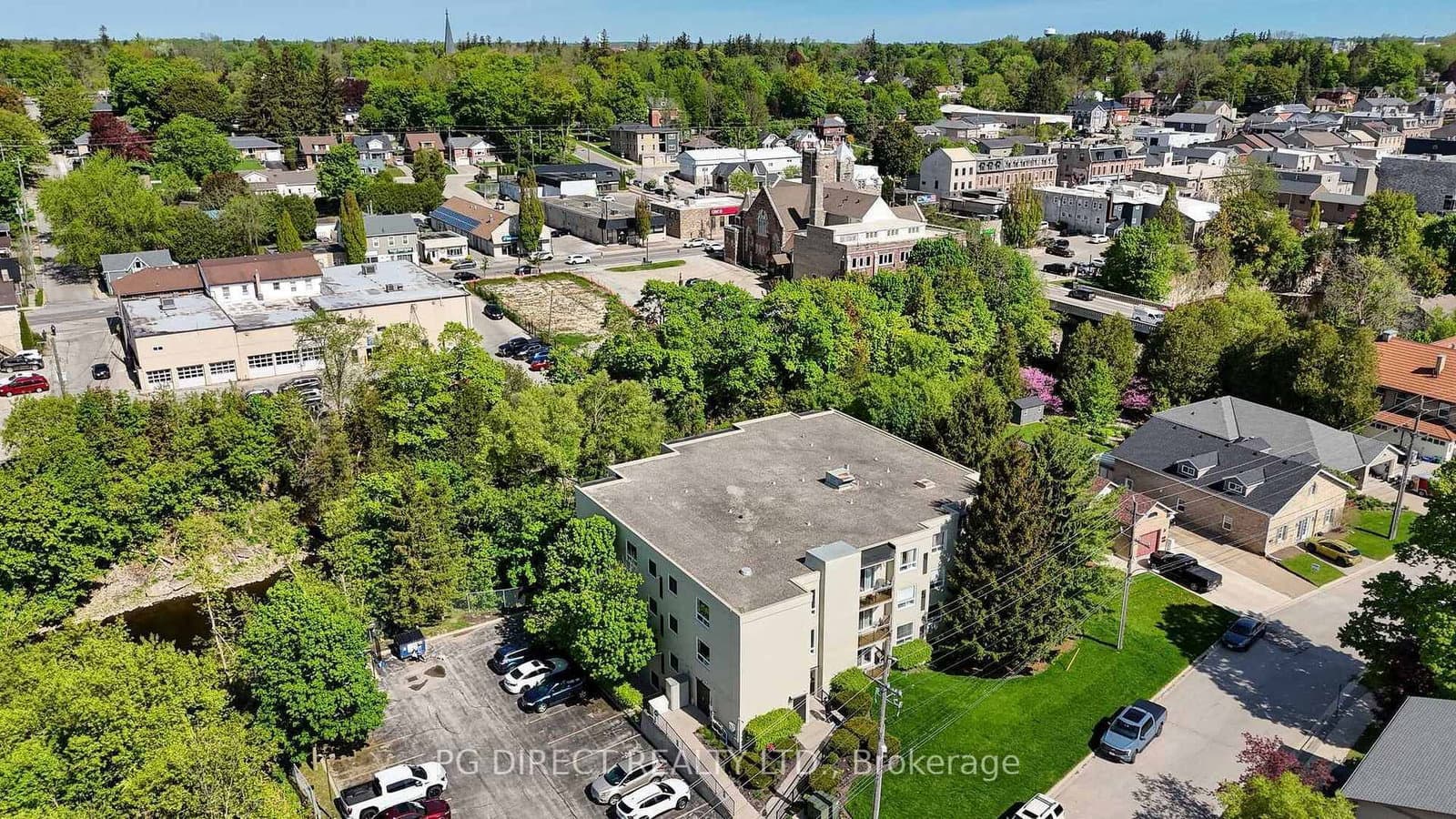 #405 - 245 Queen Street W