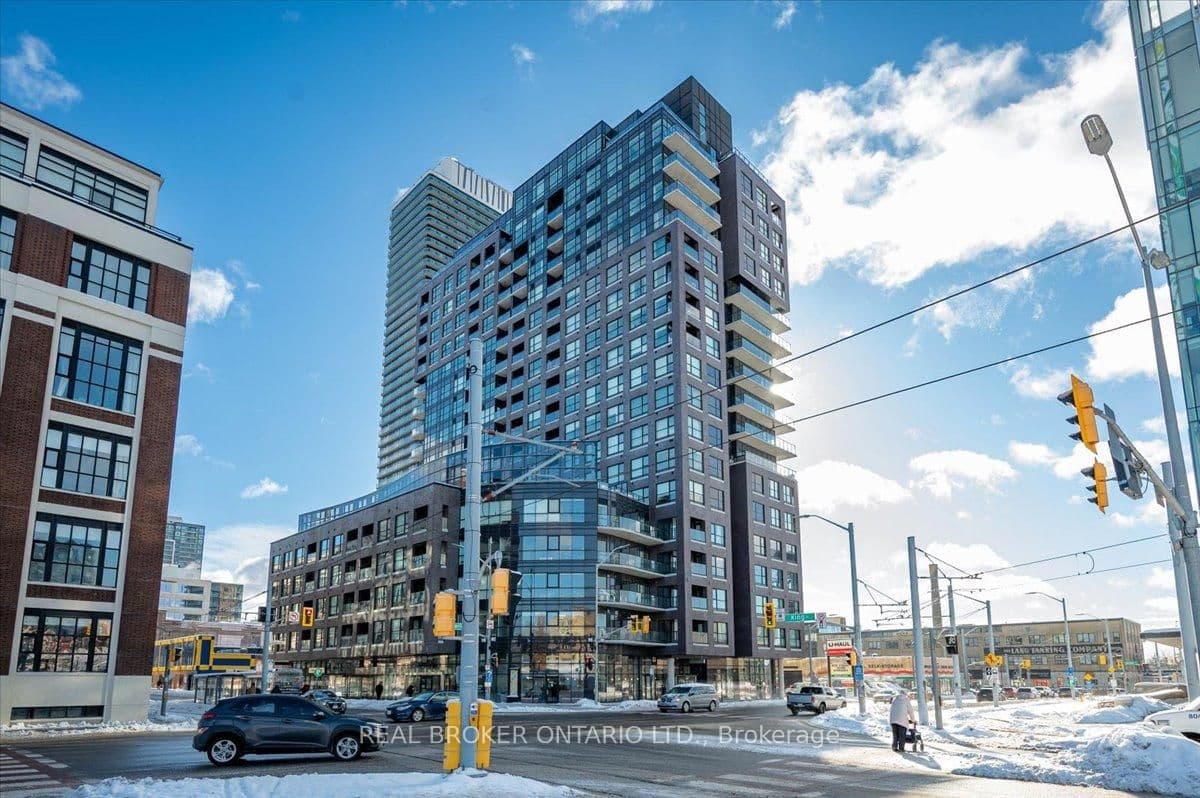 #203 - 1 Victoria Street S