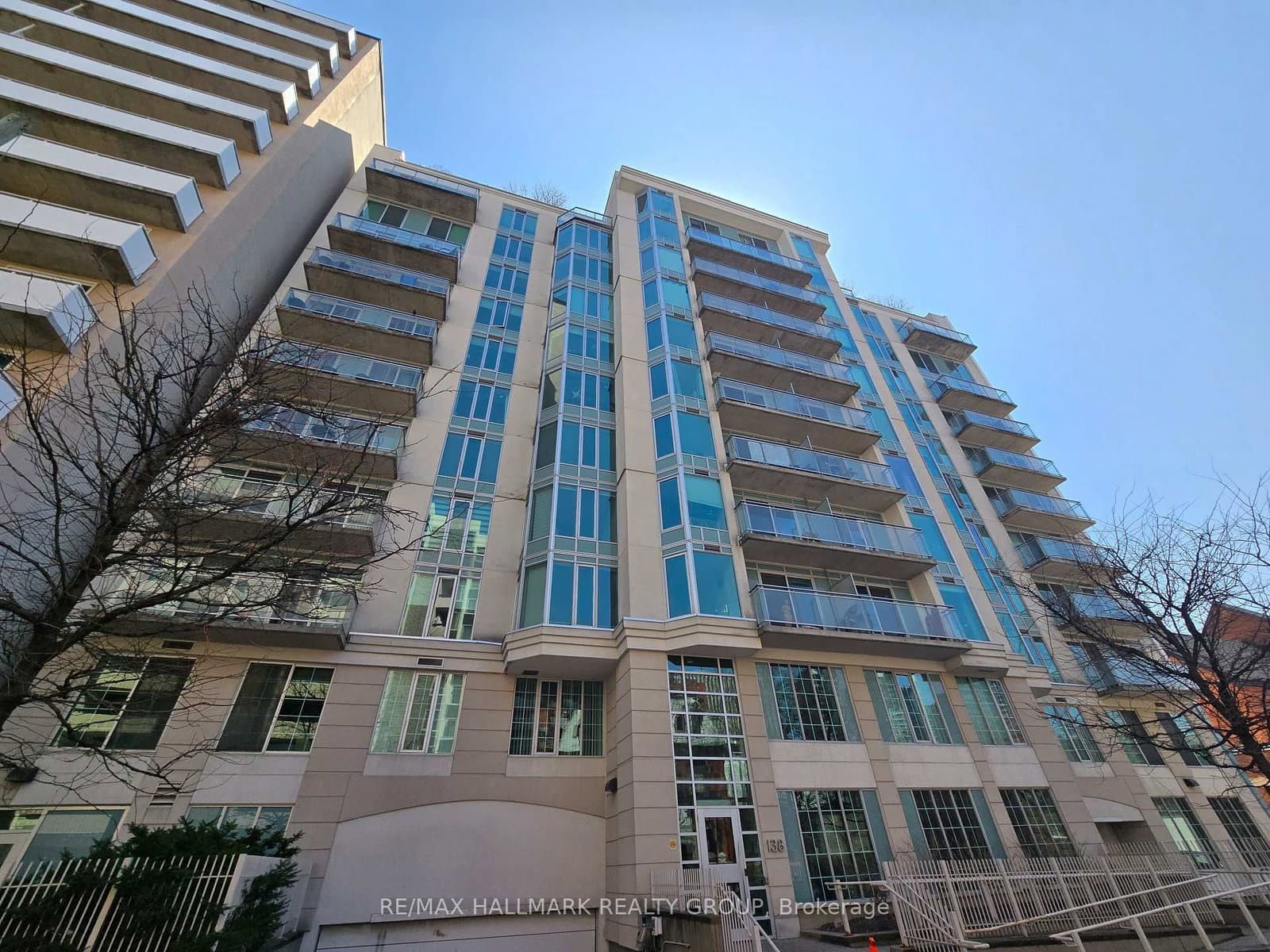 #502 - 138 Somerset Street W