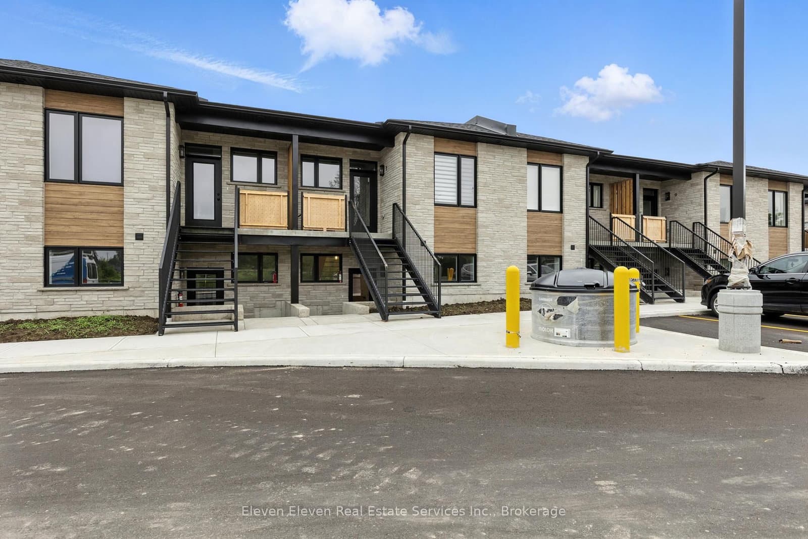 #26 - 440 Wellington Street