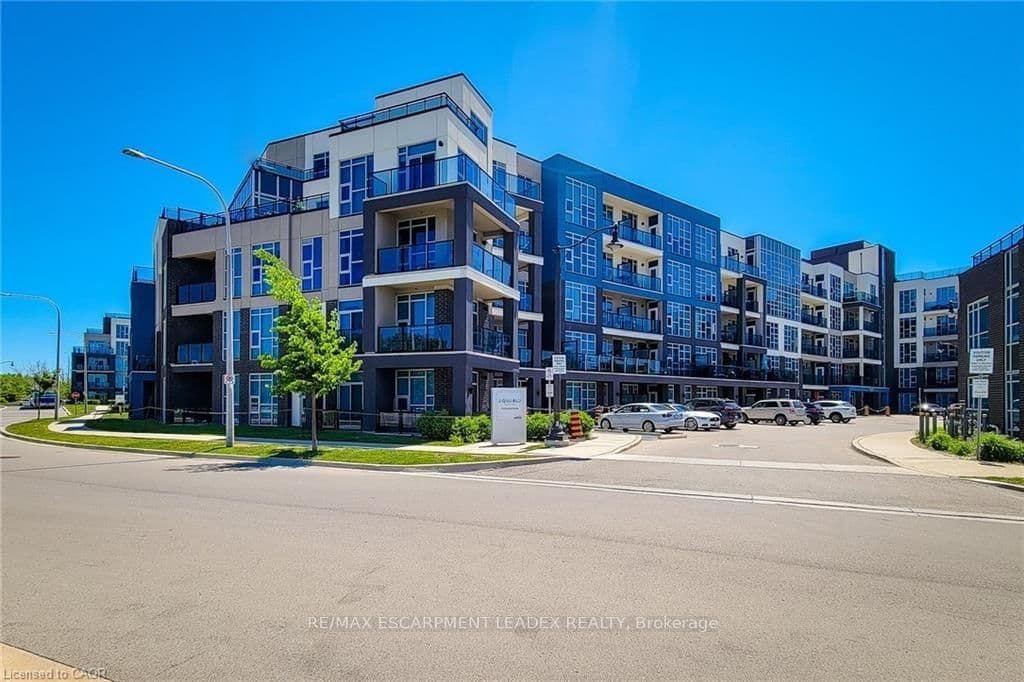 #516 - 10 CONCORD Place