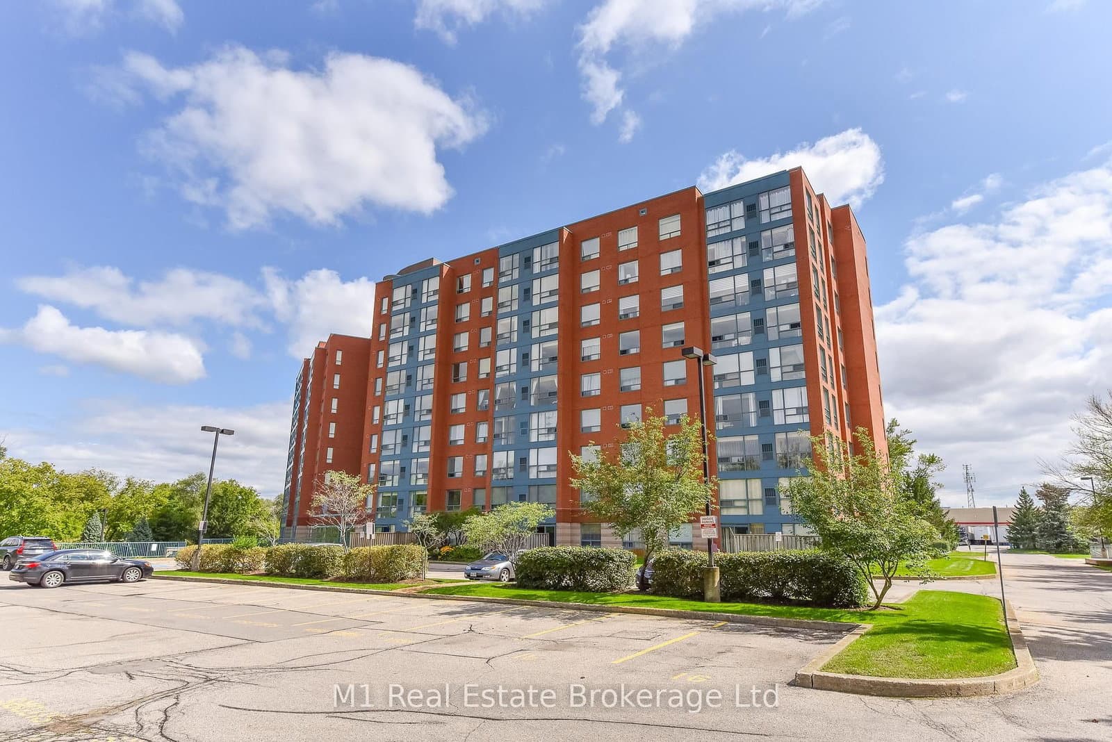 #PH2 - 55 Blue Springs Drive