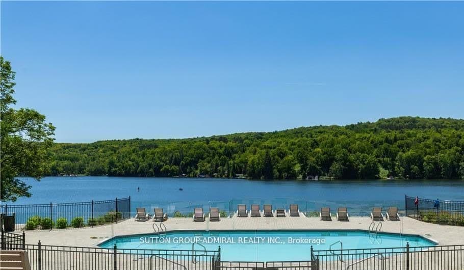 #425 - 25 Pen Lake Point Road