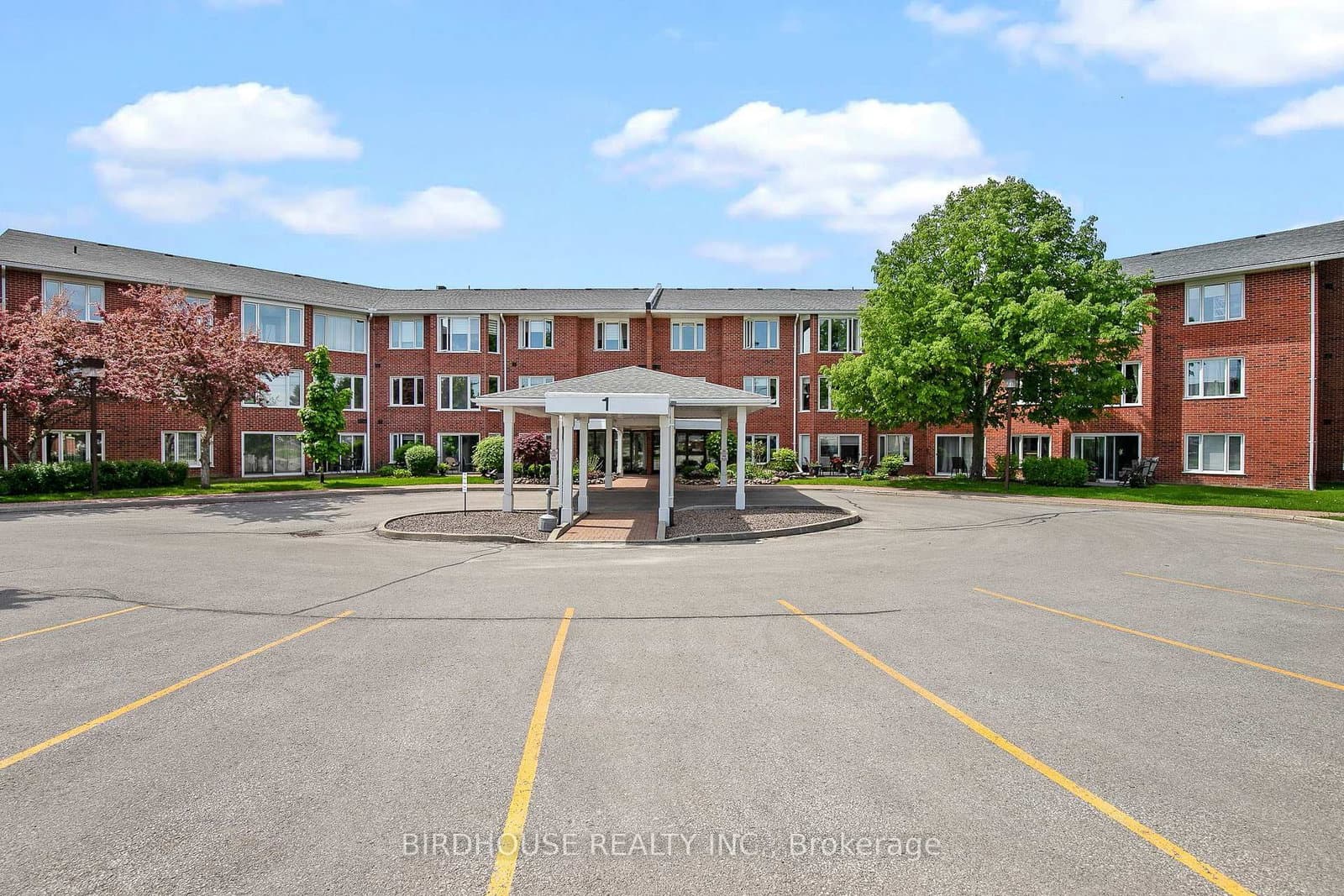 #109 - 1 Heritage Way