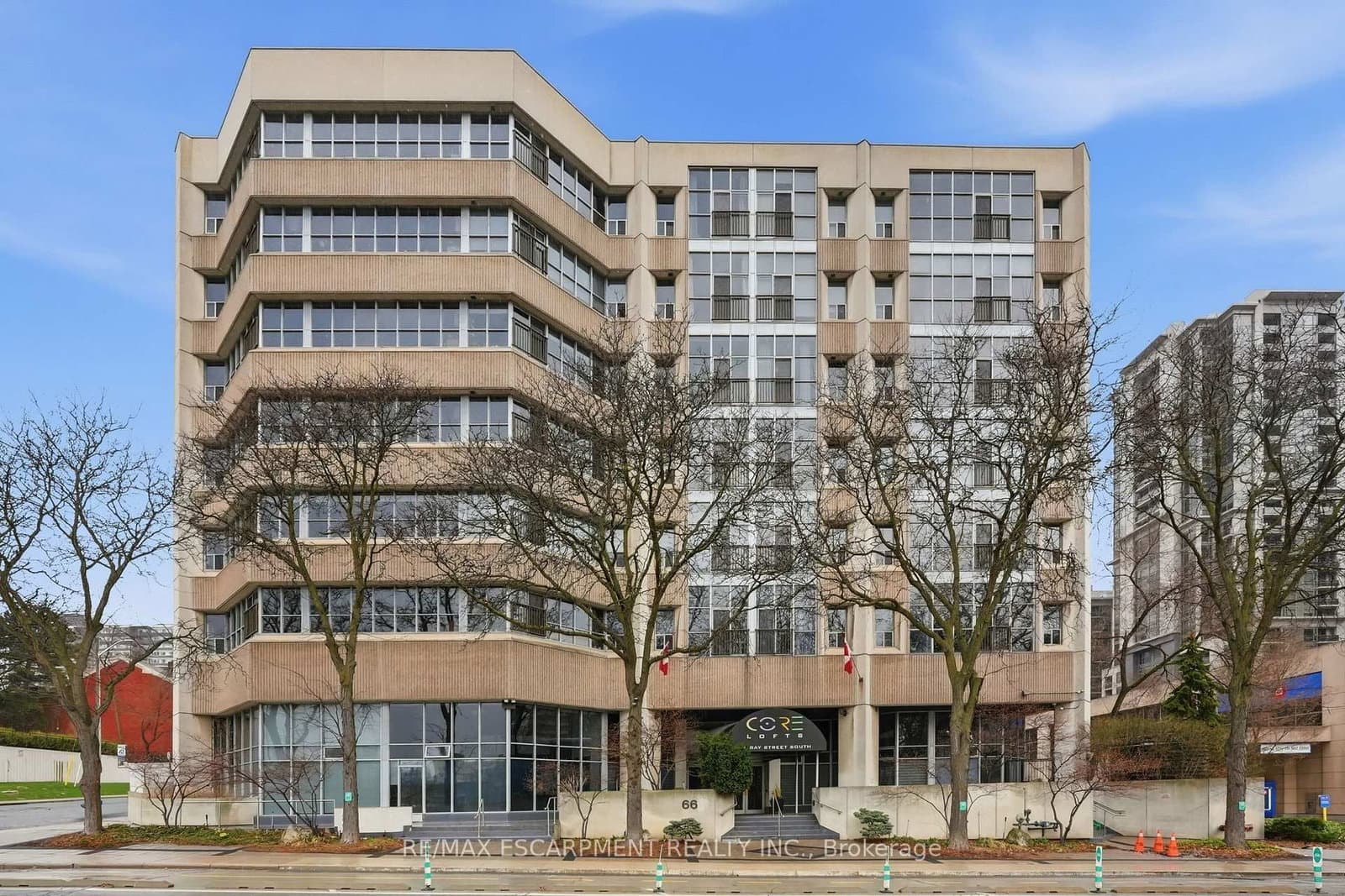 #510 - 66 BAY Street S