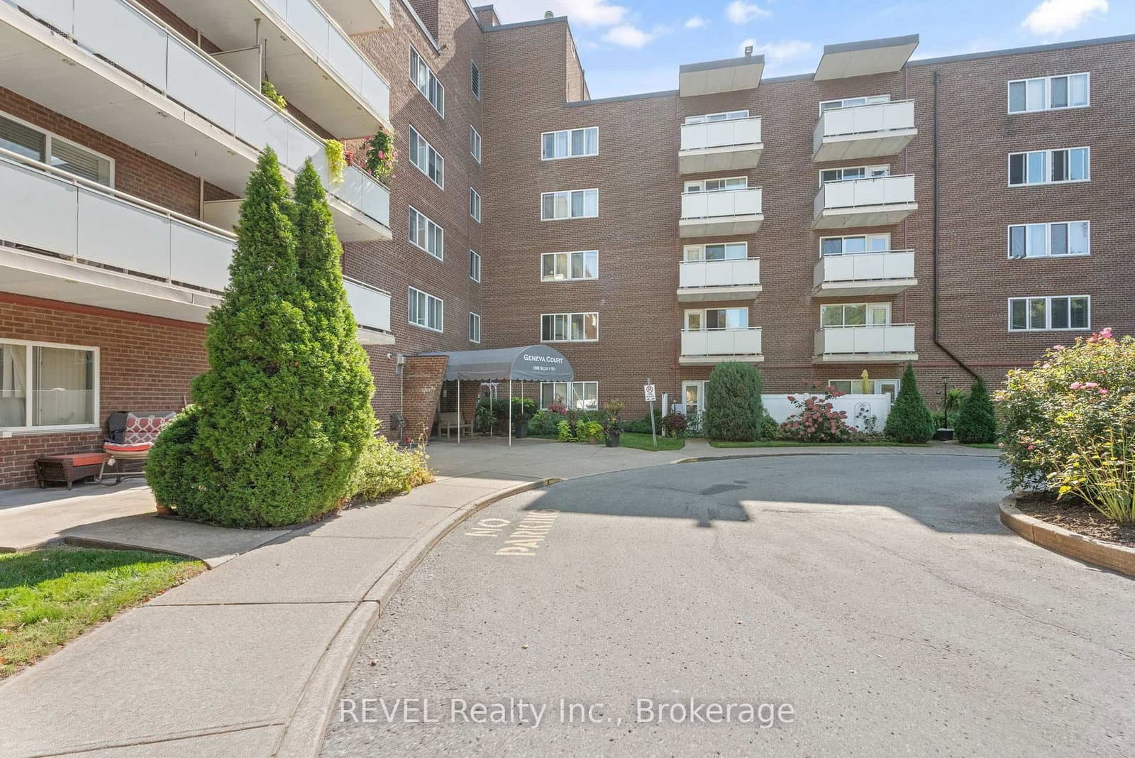 #304 - 198 Scott Street
