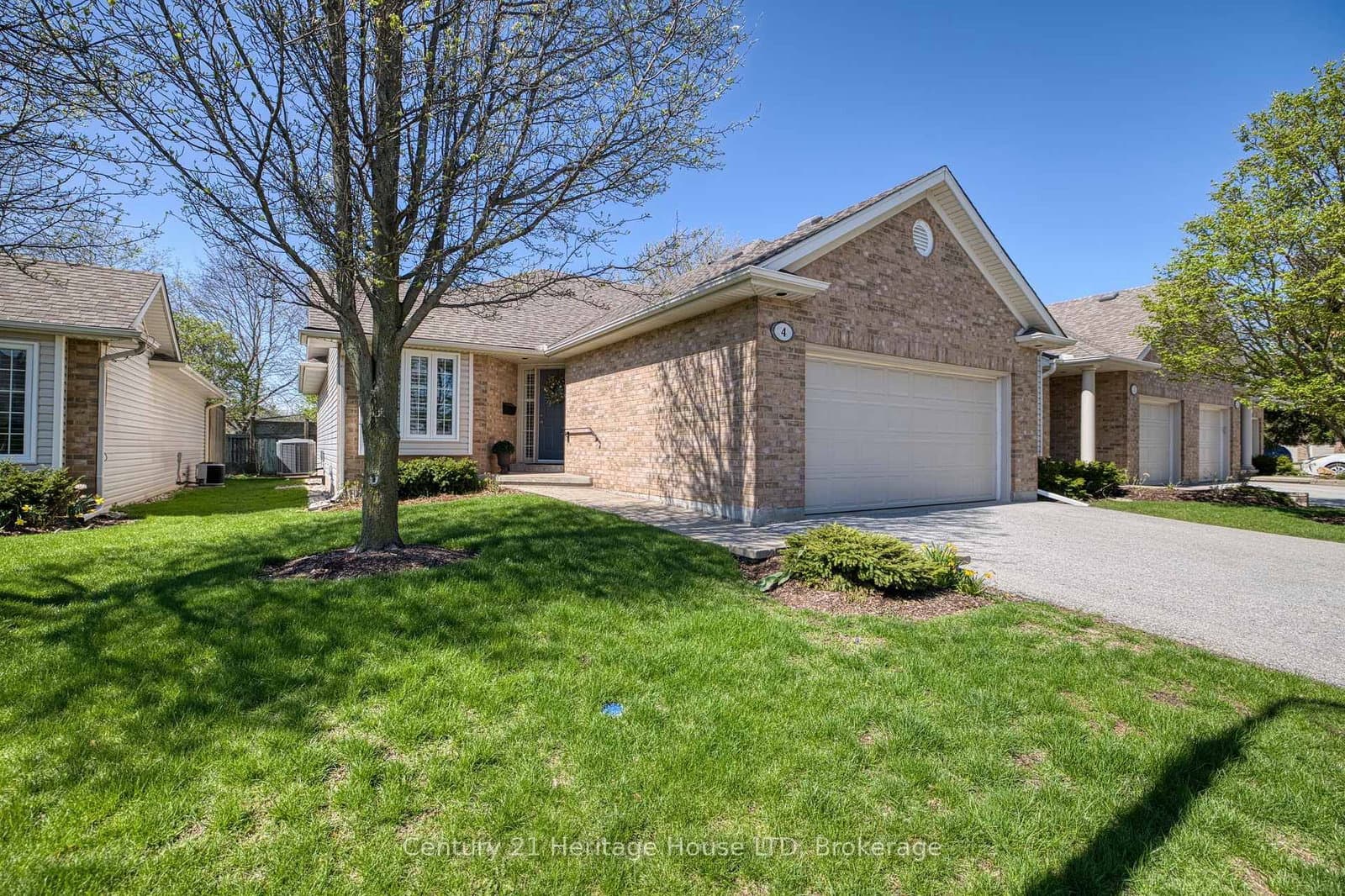 #4 - 1439 Niagara Stone Road