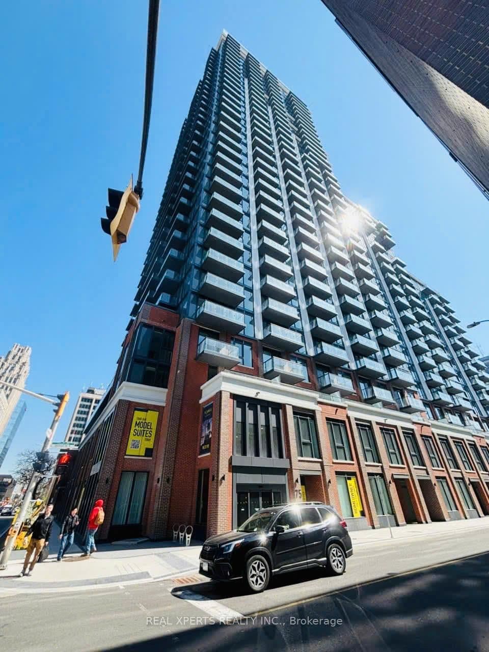 75 James Street S, Unit 1010