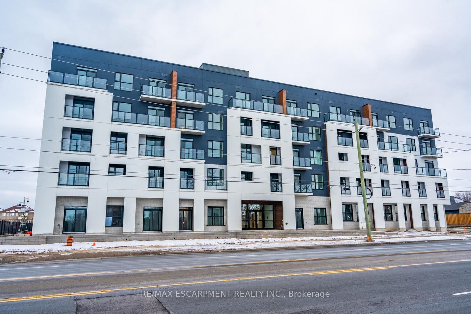 1936 RYMAL Road E, Unit 213