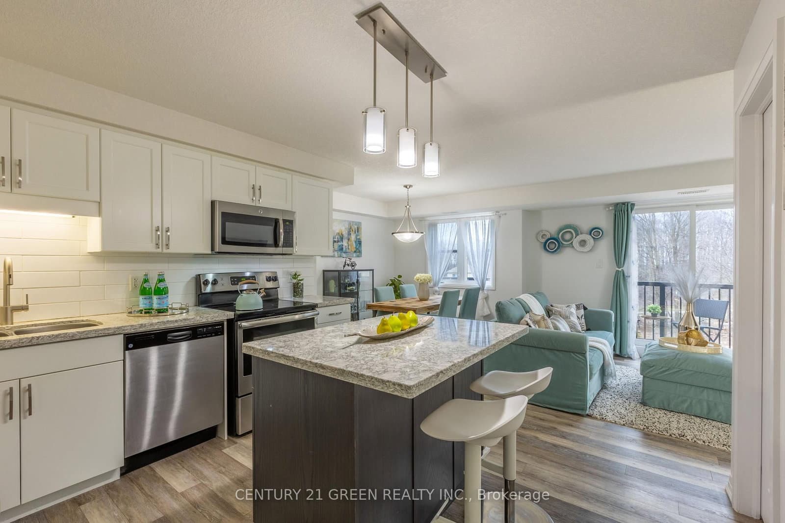 1989 Ottawa Street S, Unit 21C