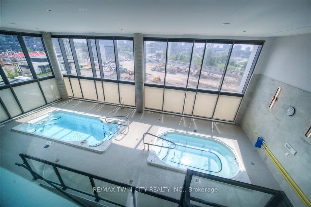5 WELLINGTON Street, Unit 315