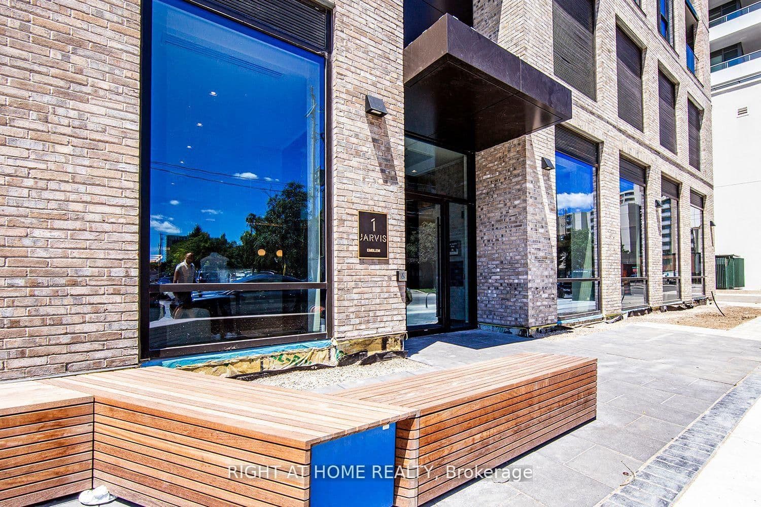 1 Jarvis Street, Unit 1212